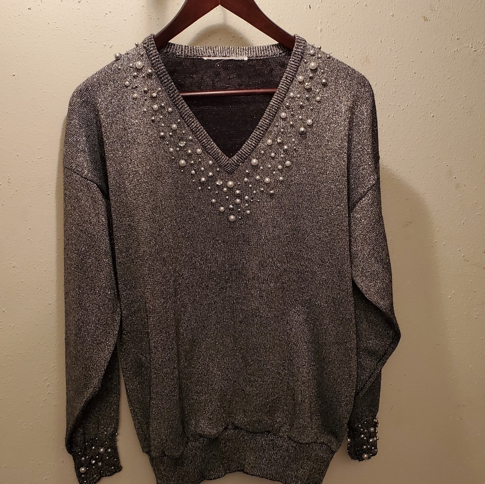 Clothes - Picture 14 of 17